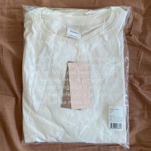 NWT Boob design 100% organic cotton nursing shirt in tofu size M The shirt